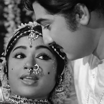 Aaha Naa Mareyalaare Lyrics: Malathi Madhava